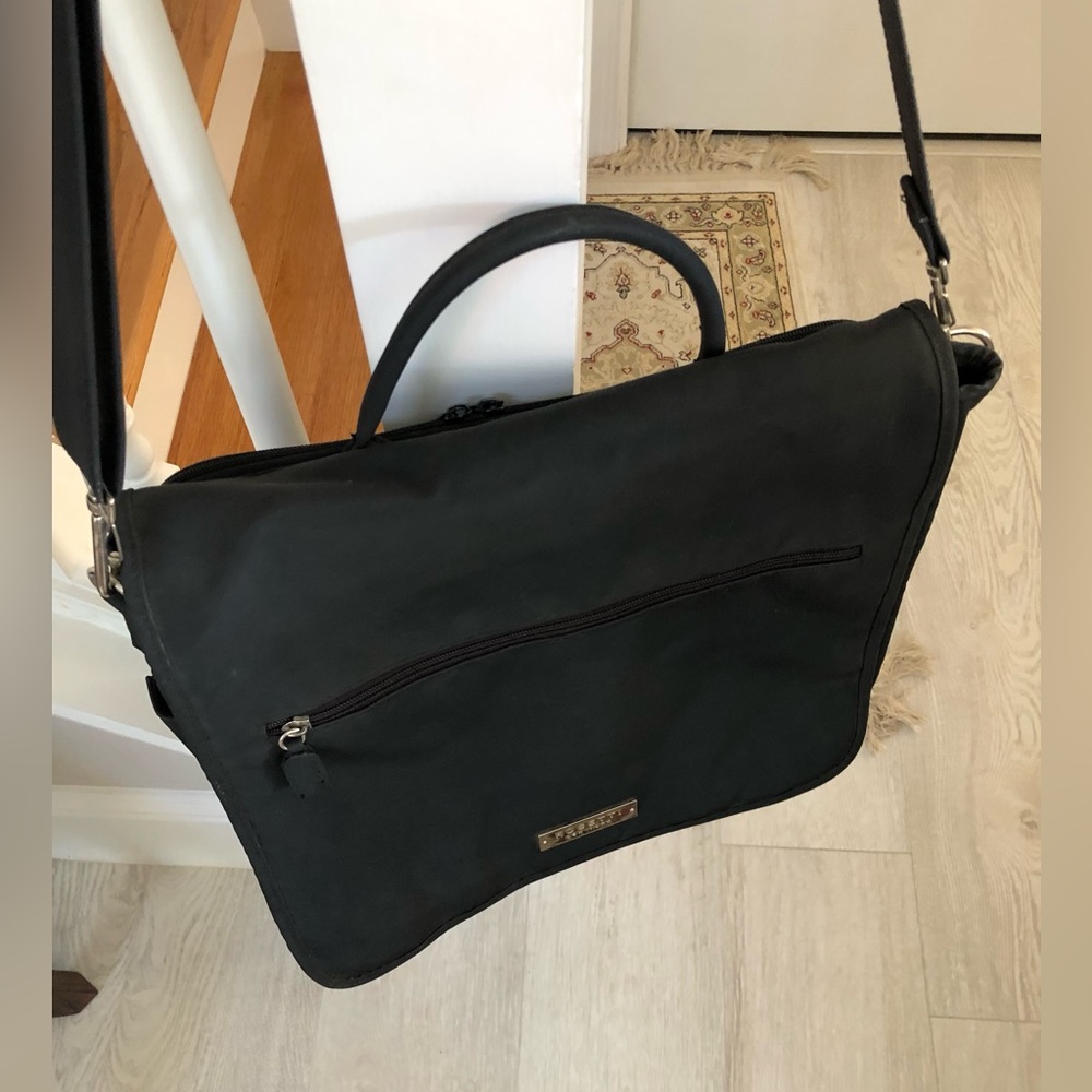 Rosetti New York Black Business Laptop Briefcase Bag - Picture 16 of 16